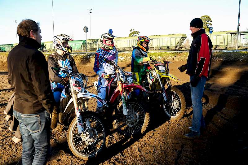 Gull motocross gear